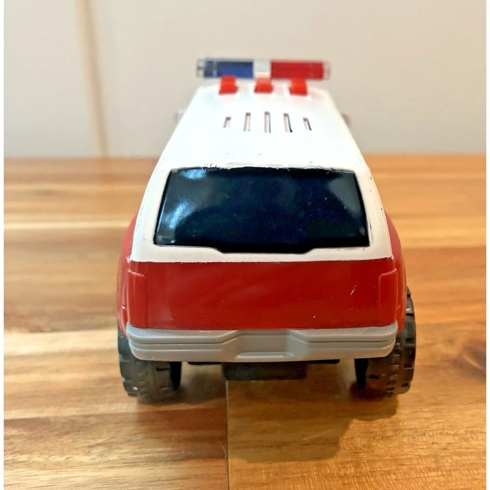 Tonka Fire Rescue Truck SUV Lights Sounds 7